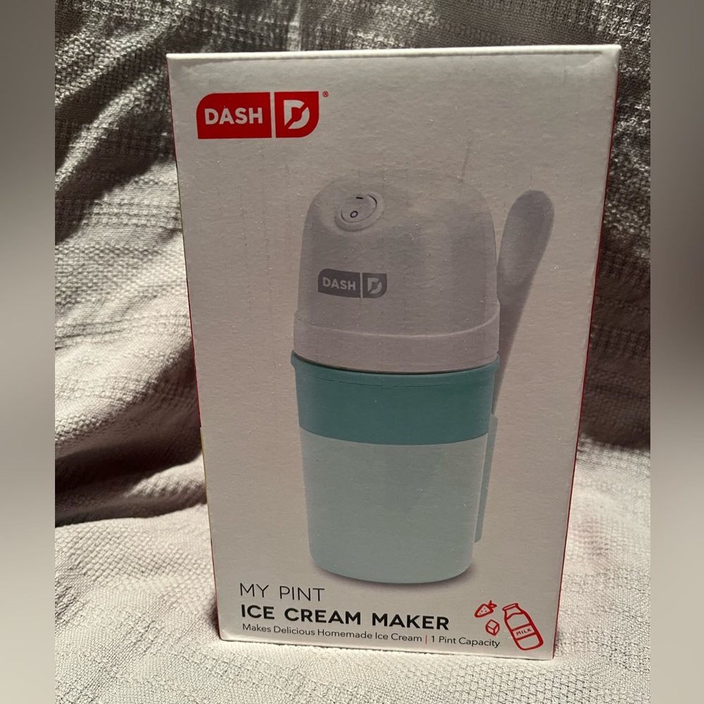 Dash Ice Cream Maker - Brand New
